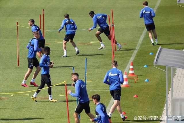 内维尔批拉10&卡塞米罗去美国度假