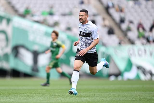 弗格49分辽宁5人上双逆转北控 张帆飚10记三分