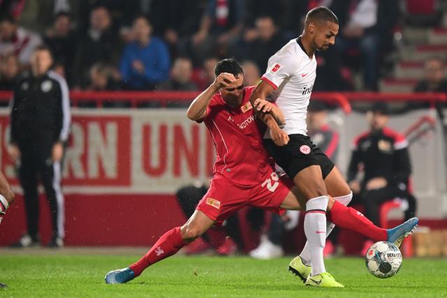 往事不堪回首！哈兰德职业生涯前16场比赛0球0助